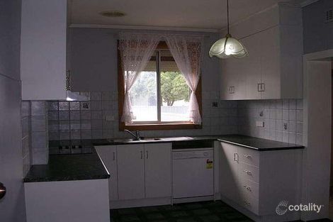 Property photo of 1 Dandaloo Place Mount Gambier SA 5290
