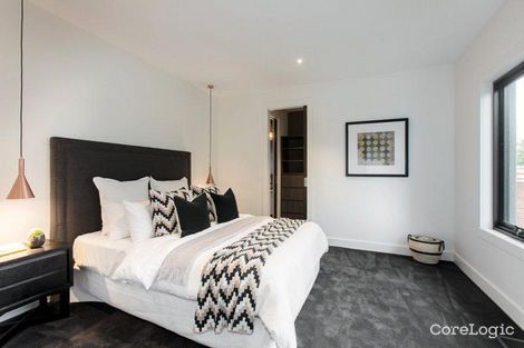 Property photo of 1 Aisbett Avenue Camberwell VIC 3124