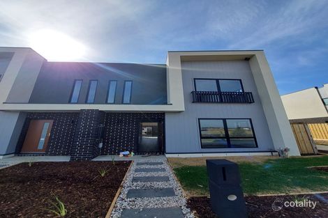 11 Maidenhair Walk, Cranbourne West, VIC 3977