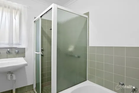 Property photo of 35 Parramatta Drive Morphett Vale SA 5162