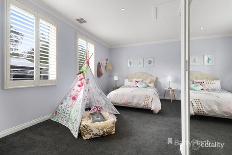 Property photo of 2/16 Raglan Road Research VIC 3095