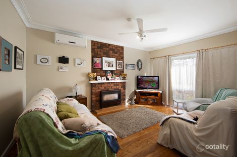Property photo of 14 Vincent Street Deer Park VIC 3023