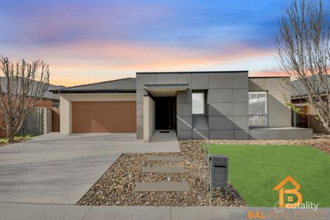 Property photo of 15 Rising Sun Parade Tarneit VIC 3029