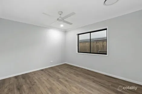 Property photo of 72 Redcomb Drive Park Ridge QLD 4125