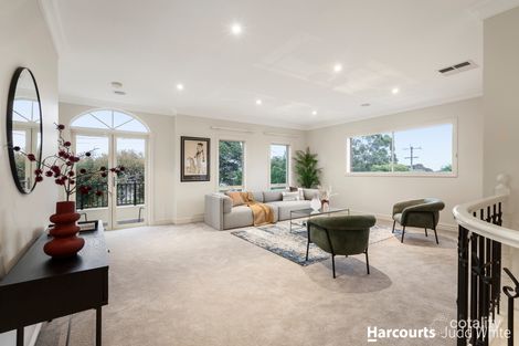 Property photo of 1 Jacqueline Road Mount Waverley VIC 3149