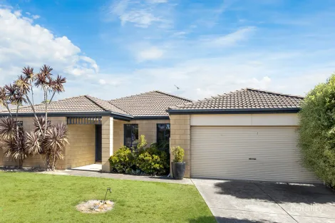 11 Cassandra Dr, Mount Martha, VIC 3934