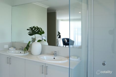 15/4 Nicholson Rd, Canning Vale, WA 6155