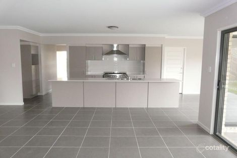 Property photo of 22 Bathersby Crescent Augustine Heights QLD 4300