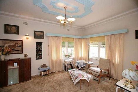Property photo of 26 Loch Crescent Strathmore VIC 3041