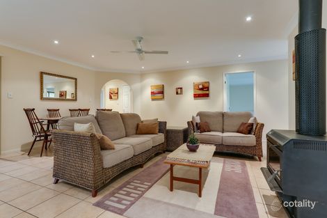 Property photo of 17 Blenheim Court Munruben QLD 4125