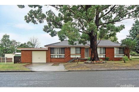 Property photo of 8 Ramsey Grove Bomaderry NSW 2541