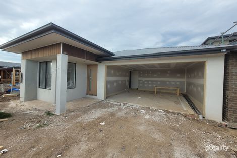 Property photo of 37 Bear Street Tarneit VIC 3029