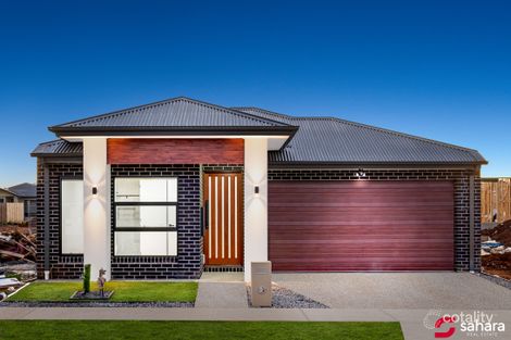 24 Delhi Gr, Rockbank, VIC 3335