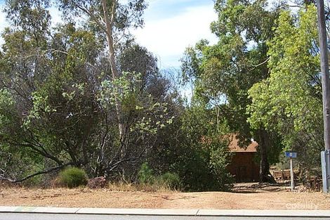 6 Yorna Rd, Kalamunda, WA 6076