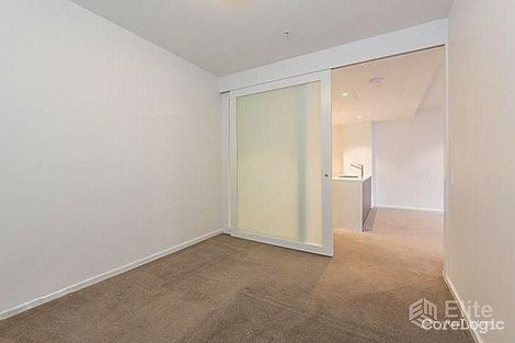 Property photo of 2204/318 Russell Street Melbourne VIC 3000