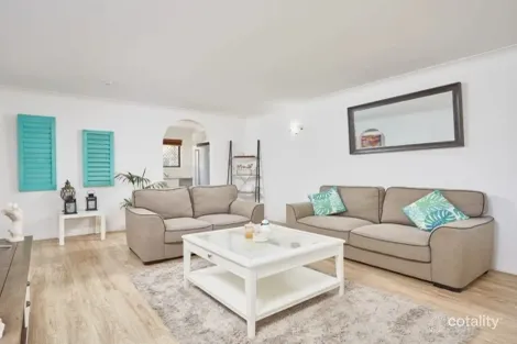 4/50 T E Peters Dr, Broadbeach Waters, QLD 4218