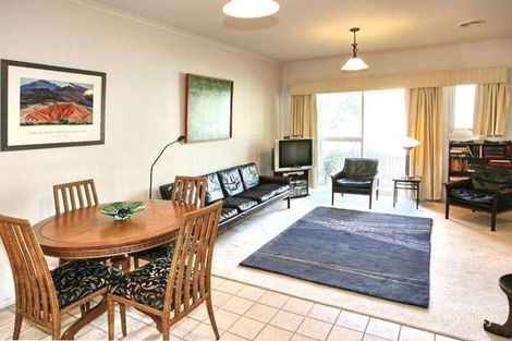 Property photo of 15 The Lairidge Kensington VIC 3031