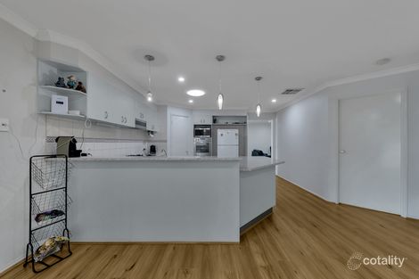 Property photo of 12 Rainone Place Tarneit VIC 3029
