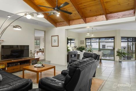 Property photo of 25 Cousins Street Strathdale VIC 3550