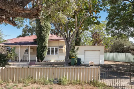 Property photo of 5 Wungong Road Armadale WA 6112