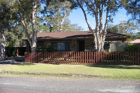 2 Manoa Rd, Budgewoi, NSW 2262