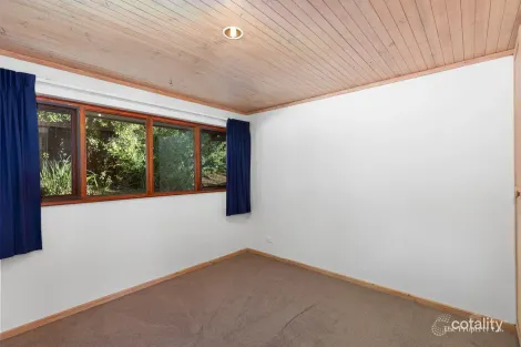 Property photo of 7 Mayfair Crescent Mount Gambier SA 5290