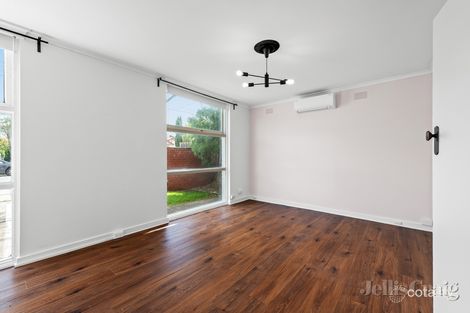 Property photo of 2/15 Rennie Street Thornbury VIC 3071
