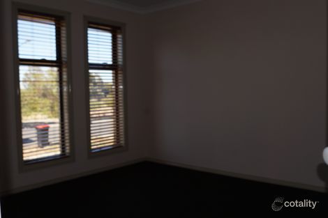 Property photo of 5 Bungaree Track Burnside Heights VIC 3023