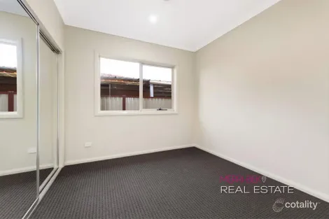 Property photo of 15A Alcott Place Delahey VIC 3037