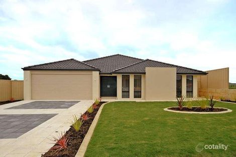 4 Paris Gdns, Hocking, WA 6065