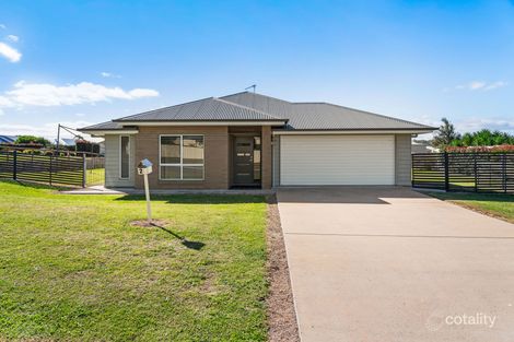 28 Phipps Dr, Meringandan West, QLD 4352