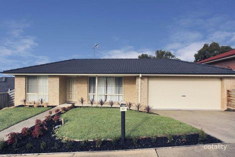 17 Ash Cres, Pakenham, VIC 3810