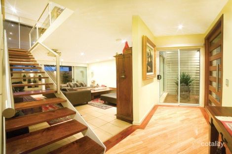 Property photo of 1/45 Cronin Avenue Main Beach QLD 4217