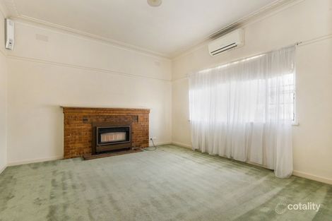 Property photo of 1 Mahon Avenue Kennington VIC 3550