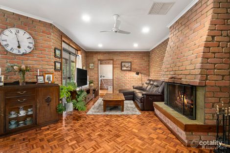 Property photo of 44 Moola Place Eltham VIC 3095
