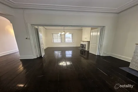 Property photo of 95 Havannah Street Bathurst NSW 2795