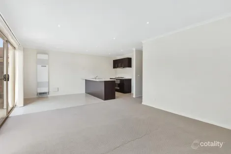 Property photo of 7 Clematis Crescent Manor Lakes VIC 3024