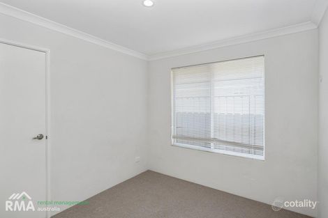 Property photo of 38 Bottlenose Circuit Waikiki WA 6169