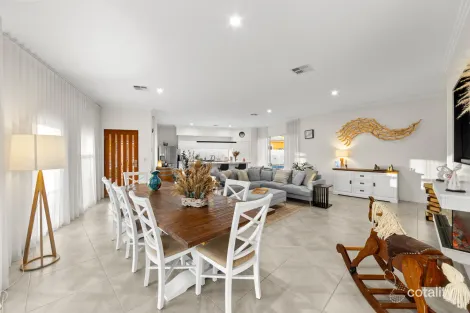 Property photo of 3 Swimmer Terrace Jindalee WA 6036