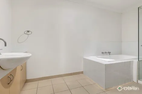 Property photo of 4/47 Tyrone Street Werribee VIC 3030