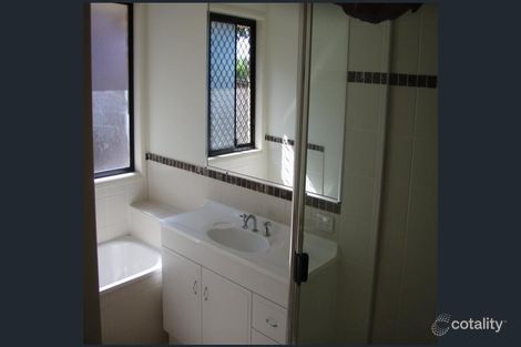 Property photo of 12 Fourth Avenue Labrador QLD 4215