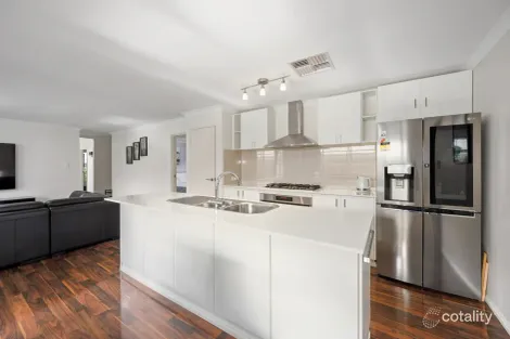 Property photo of 16 Sackler Link Piara Waters WA 6112