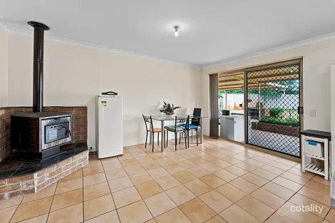 Property photo of 32 Amazon Drive Beechboro WA 6063
