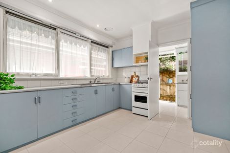 Property photo of 2/20 Kokaribb Road Carnegie VIC 3163