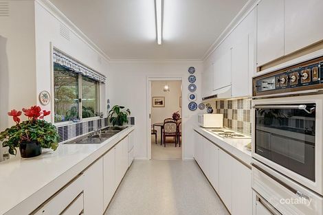 Property photo of 99 Fernside Avenue Briar Hill VIC 3088
