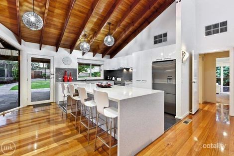 Property photo of 50 Warringah Crescent Eltham VIC 3095