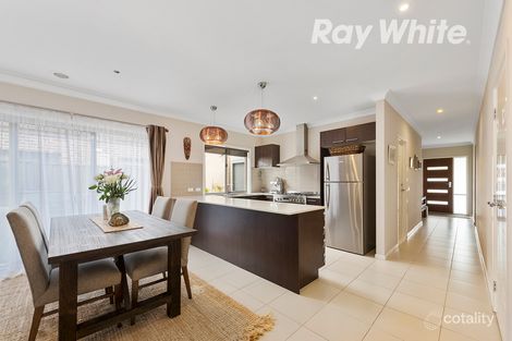 Property photo of 32 Weerona Parkway Wollert VIC 3750