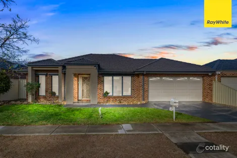 28 Paul Harris Dr, Melton West, VIC 3337