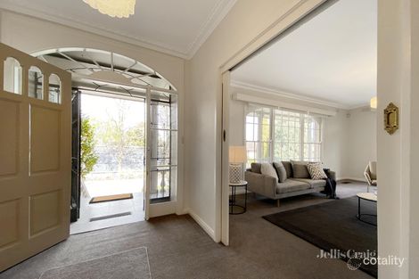 Property photo of 2/31 Monomeath Avenue Canterbury VIC 3126
