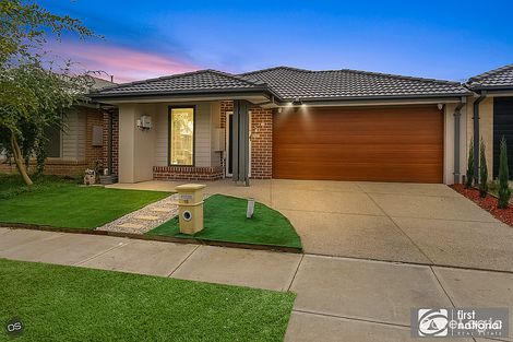 Property photo of 18 Jolimont Road Point Cook VIC 3030
